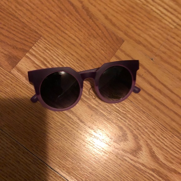 Purple sunglasses - Picture 2 of 7